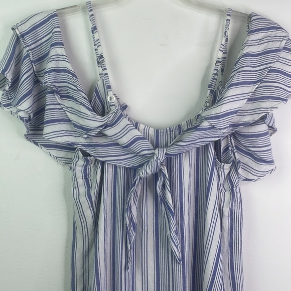 Supply & Demand Size Medium Blue & White Off the Shoulder Swing Top with Strap - Picture 3 of 10
